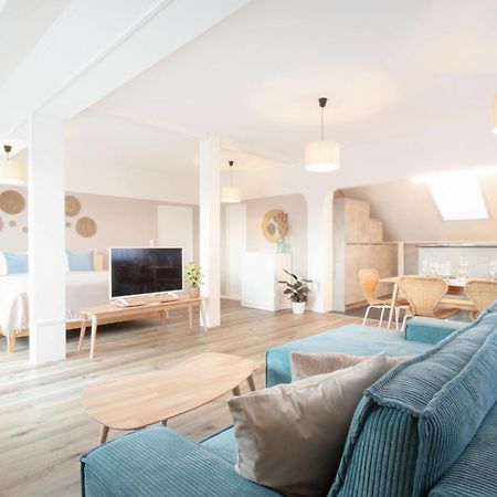 Loewe Apartment Blau Neuhausen Am Rheinfall Eksteriør bilde